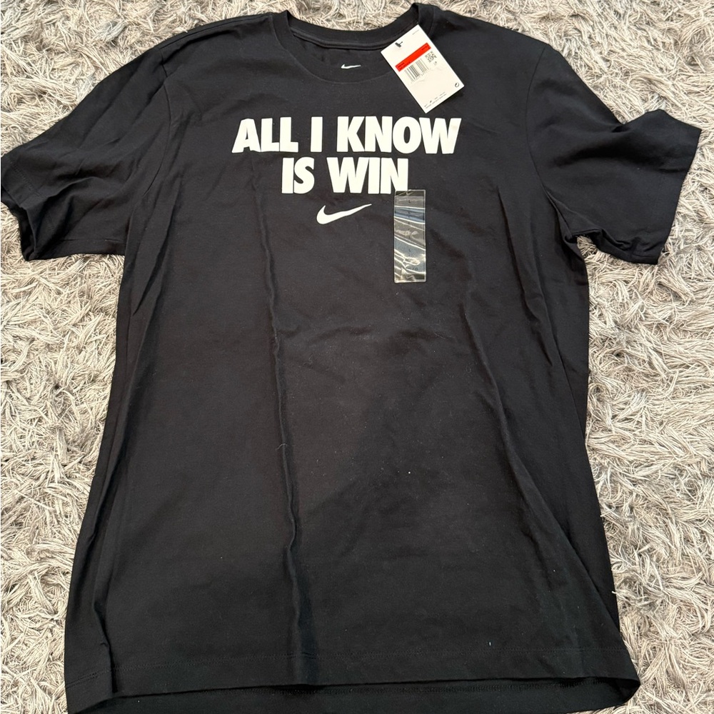 Nike ‘All I know is win’ Tee. Mens Large